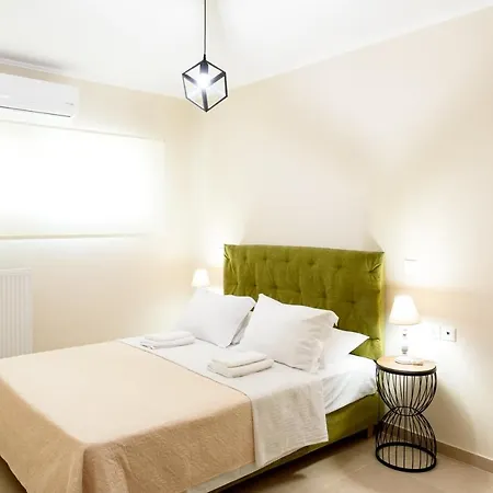 Afroditi's Delux Монемвазия